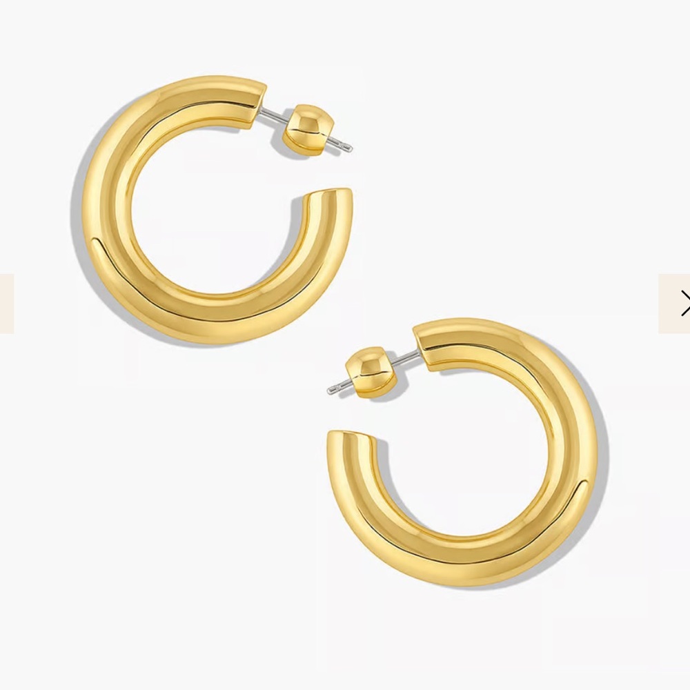 Gorjana Lou Statement Small Hoops